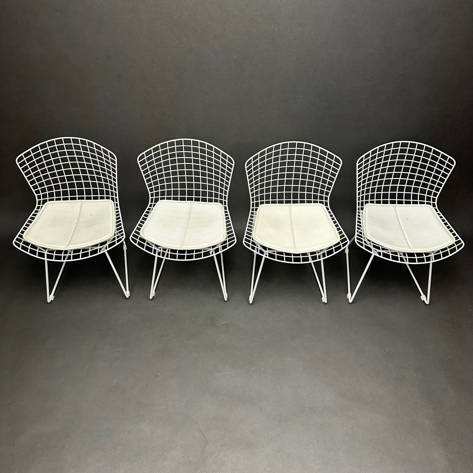 Lot de 4 Chaises Rilsan Blanc Harry Bertoia Knoll